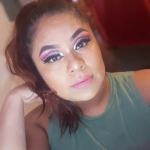 Meet your Posher, Magaly